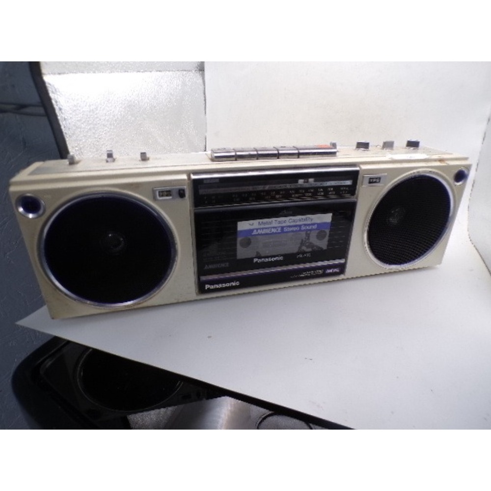 Panasonic RX-F20 Ambience Stereo Sound Boombox Vintage 80s Radio Cassette Player